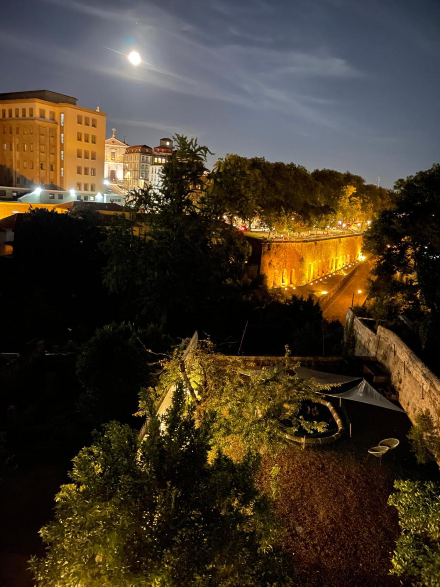 Loveporto Varanda/Jardim@C.Hist Buitenkant foto